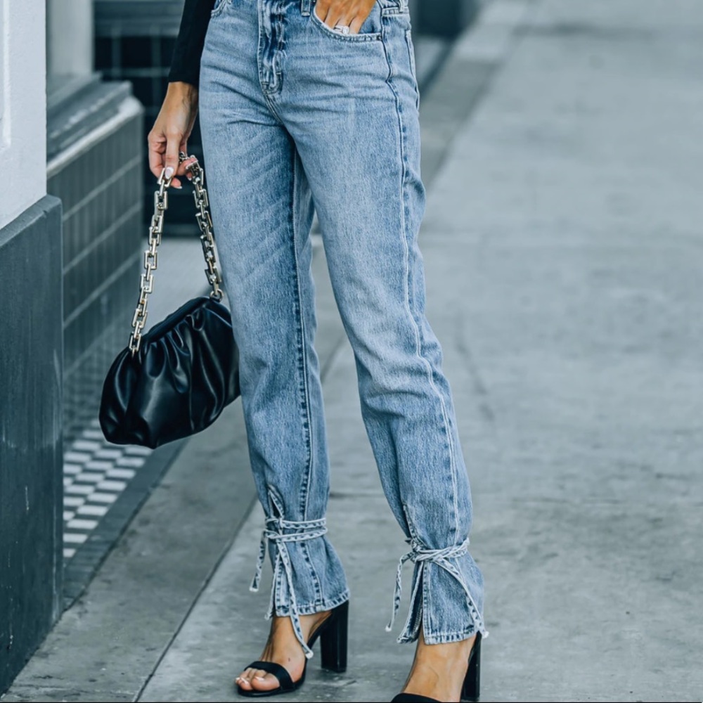 NWT Vici Alva high rise tie hem denim